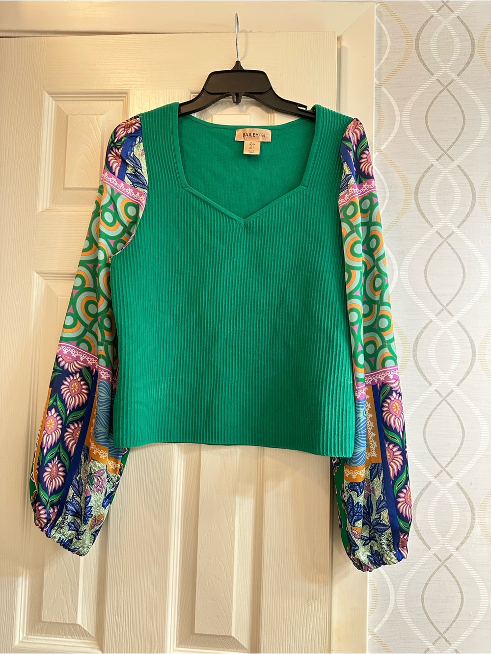 Bailey 44 Emerald Green Ribbed Tank with Multicolor Printed Balloon Sleeves